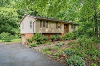 4325 Rosebriar Ln, Winston Salem, NC 27106