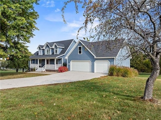 15145 Lakeport Ln, Smithville, MO 64089