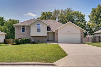 3847 S El Salvador Ave, Springfield, MO 65807