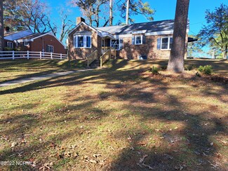 208 E Franklin St, Williamston, NC 27892