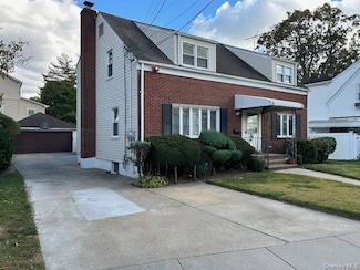 185 Emerson Place Unit B, Valley Stream, NY 11580