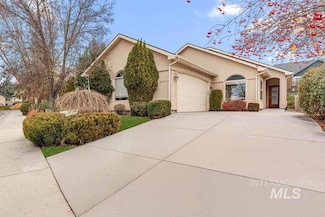6584 N Antler Place, Boise, ID 83703