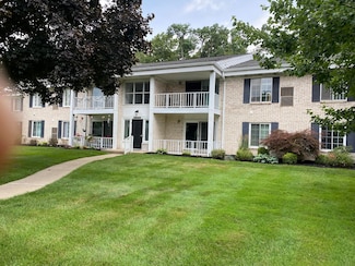 35980 Ann Arbor Trail, Livonia, MI 48150