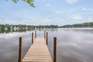 63 Kingland Rd, Stow, MA 01775