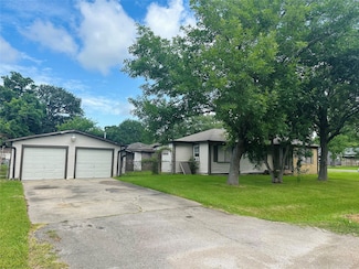2303 Oaklawn Dr, La Marque, TX 77568