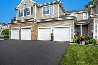 4334 Creek Rd, Allentown, PA 18104
