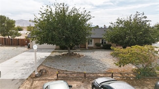 21101 Sitkan Rd, Apple Valley, CA 92308