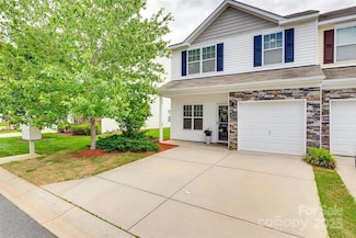 2169 Shady Pond Dr, Clover, SC 29710