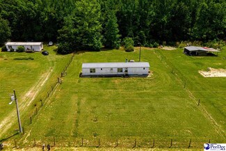 121 General Rd, Marion, SC 29571