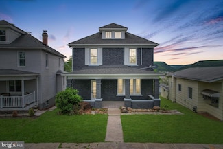 707 Hill Top Dr, Cumberland, MD 21502