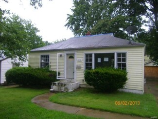 1830 Raft Dr, Saint Louis, MO 63133