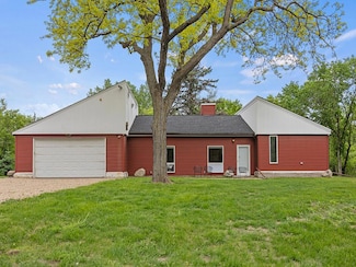 2595 Carver Ave E, Saint Paul, MN 55119