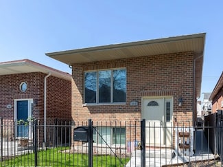 1110 N Christiana Ave, Chicago, IL 60651