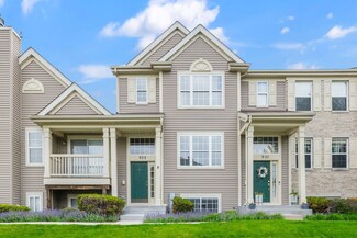 923 Emerald Dr, Pingree Grove, IL 60140