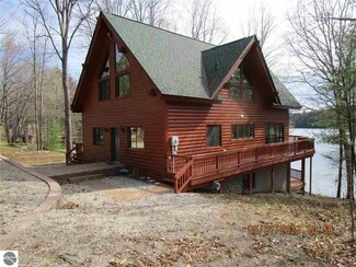 8768 Sunset Trail NE, Mancelona, MI 49659