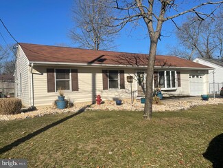 30 Heather St, Browns Mills, NJ 08015