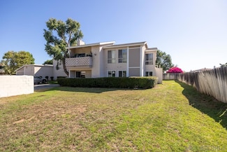 2566 White Oak Place Unit 1, Escondido, CA 92027