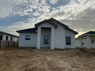 2806 Adamsville Dr, Laredo, TX 78046