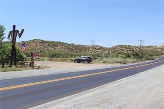 11 Summit Valley Rd, Hesperia, CA 92345