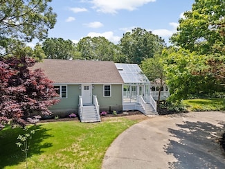 38 Siasconset Dr, Sagamore Beach, MA 02562