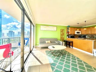 2140 Kuhio Ave Unit 1808, Honolulu, HI 96815