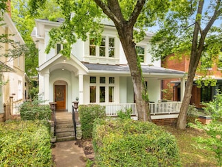 833 Oak St, Chattanooga, TN 37403