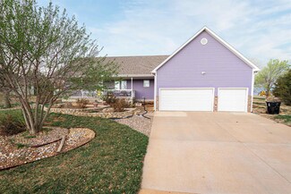 1802 Blue Stem Ln, Salina, KS 67401