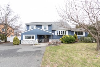11 Monmouth Rd, Oceanport, NJ 07757
