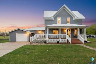 150 N Oak Ave, Bridgewater, SD 57319