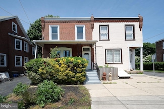 208 Holland Ave, Ardmore, PA 19003