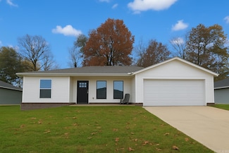 208 Formon Dr, Paragould, AR 72450