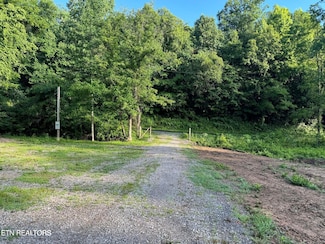 330 N Dark Hollow Rd, Andersonville, TN 37705
