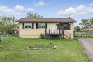 611 Hummingbird Cir, Box Elder, SD 57719