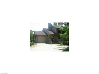 586 Meredith Ln Unit 586, Cuyahoga Falls, OH 44223