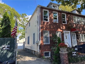 2217 W 8th St, Brooklyn, NY 11223