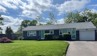 205 Carolyn St, Warwick, RI 02886