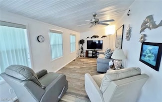 11182 Sunglow Ln, Fort Myers, FL 33908