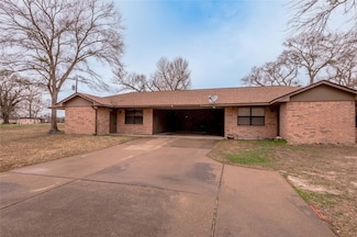 116 Pine Hollow Ln, Huntsville, TX 77320