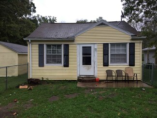 1706 Chestnut Ave, Winona Lake, IN 46590