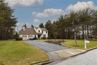 8 White Pine Ln, Woodbine, NJ 08270