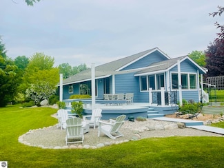 10550 Highview Ln, Central Lake, MI 49622