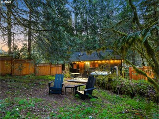 71320 E Thimbleberry St, Rhododendron, OR 97049