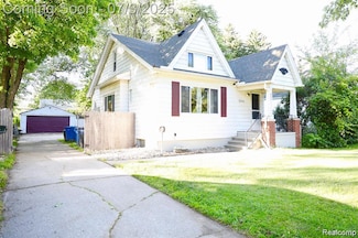 13801 Toepfer Rd, Warren, MI 48089