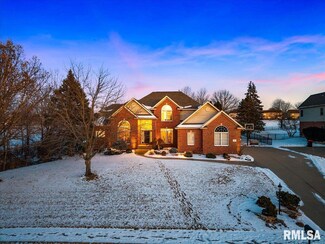 4928 N Deermeadow Dr, Peoria, IL 61615