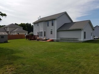 165 Filips Glen Dr, Manchester, NH 03109