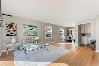 2910 Vernon Ave S, Saint Louis Park, MN 55416