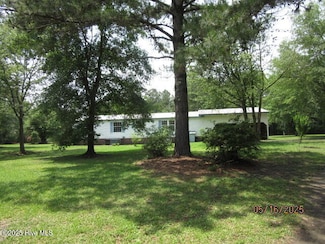 371 Eneas Lanier Rd, Chinquapin, NC 28521
