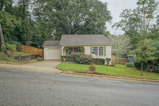 910 Alliegood Ct, Tallahassee, FL 32303