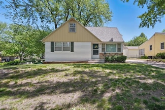 4147 E 7th St, Des Moines, IA 50313