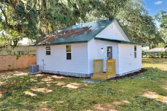 6949 2nd St, Mulberry, FL 33860